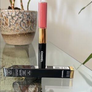 Chanel Le Rouge Duo Ultra Tenue in Light Rose - Discontinued